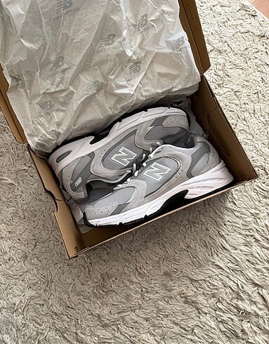 New Balance 530