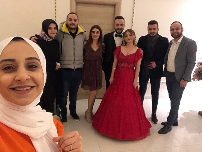 Nişan elbisesi
