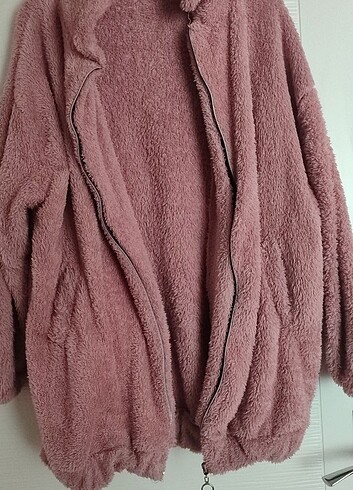 Pembe peluş