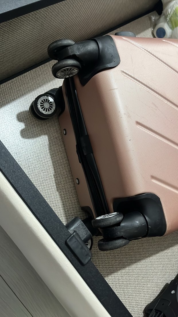 Parlak Fermuarlı Valiz - Görsel 4