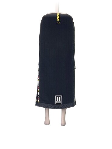 38 Beden Off-White Midi Etek %70 İndirimli.
