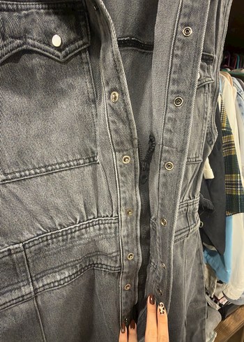 Gri Denim Kemerli Kadın Tulum - Görsel 3