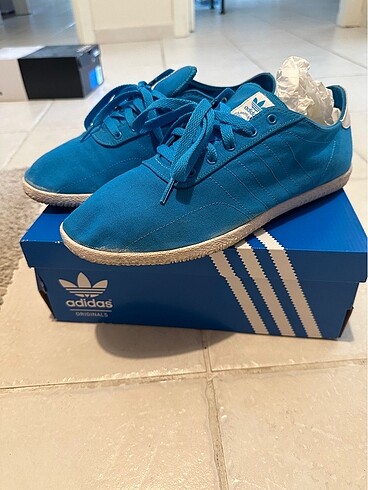 Adidas 42 2/3 numara Ayakkabi