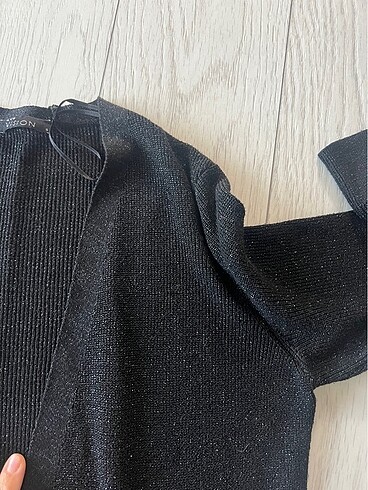 Siyah ceket 1 2 defa kullandım simli kumaşı - Görsel 4