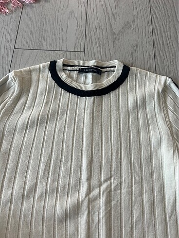 Triko bluz tesettüre uygun - Görsel 2