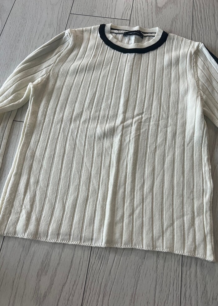 Triko bluz tesettüre uygun - Görsel 3