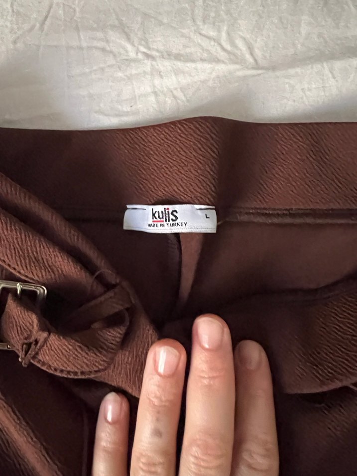 Düğmeli Kahverengi Kadın Kumaş Pantolon - Görsel 3