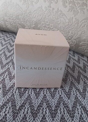 Avon incandesse