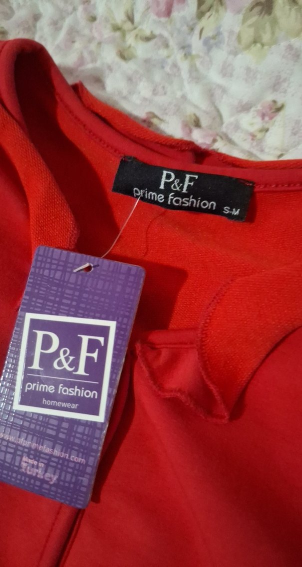 Kırmızı Baskılı Uzun Kollu Tişört - Görsel 3