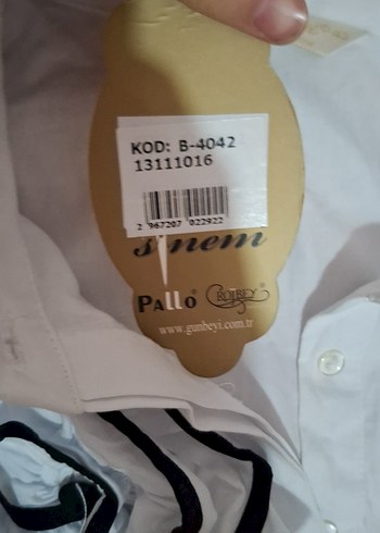 Düğmeli Beyaz Keten Gömlek Siyah Nakışlı - Görsel 4