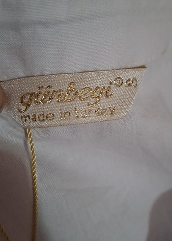 Düğmeli Beyaz Keten Gömlek Siyah Nakışlı - Görsel 2