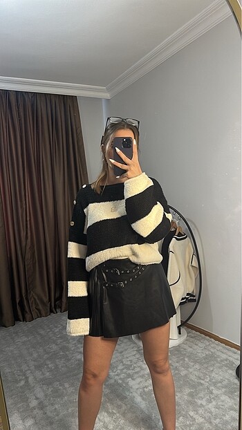 Balmain Tüylü Kazak