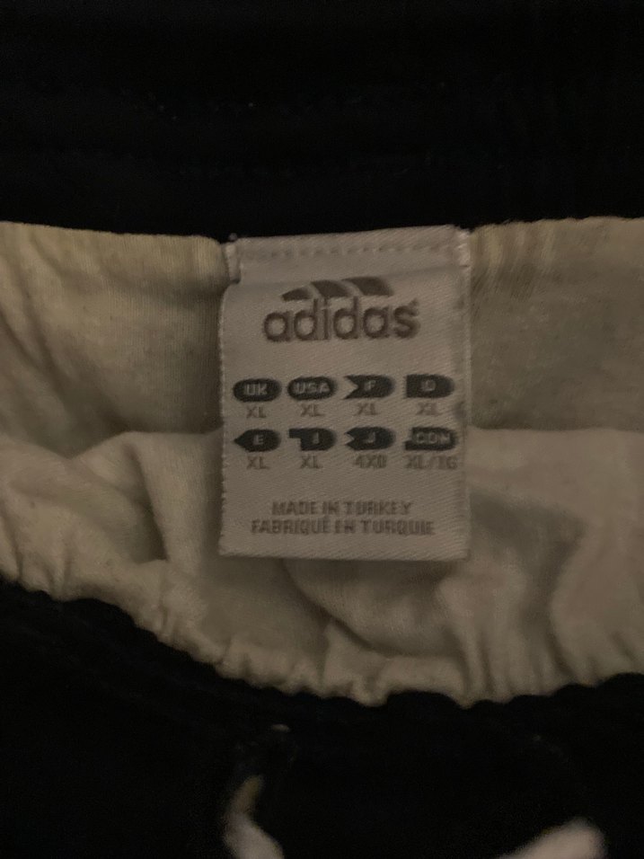 Siyah Fermuarlı Erkek Spor Şortu 50/50 ölçüsü - Görsel 4