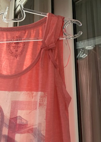 Kırmızı Baskılı Askısız Tişört 44/56 ölçüsü - Görsel 2