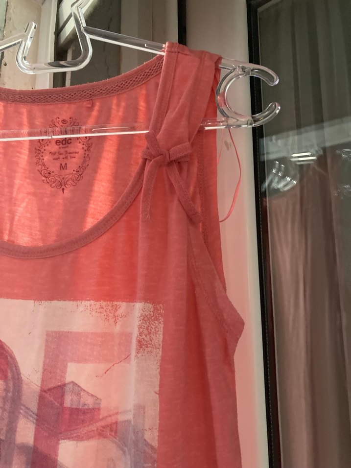 Kırmızı Baskılı Askısız Tişört 44/56 ölçüsü - Görsel 2