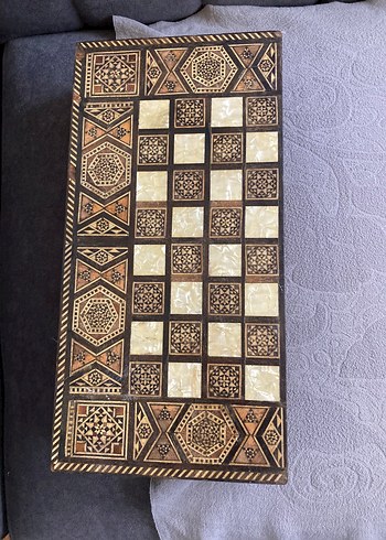 Kahverengi Ahşap Satranç ve Tavla Seti