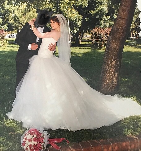 38 beden gelinlik ,hem sade hem şık .