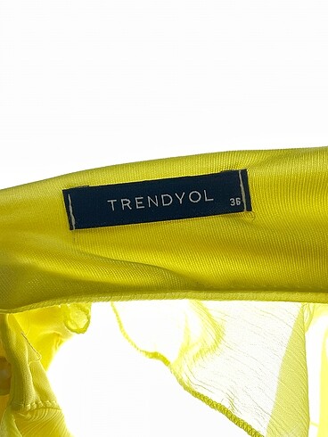 36 Beden sarı Renk Trendyol & Milla Kısa Elbise %70 İndirimli.