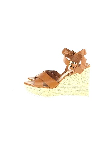Stradivarius Dolgu Topuk %70 İndirimli.