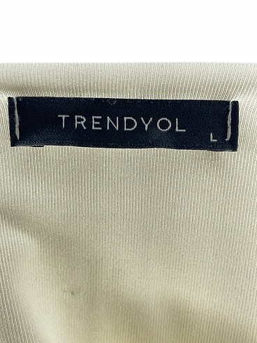 l Beden çeşitli Renk Trendyol & Milla Bluz %70 İndirimli.