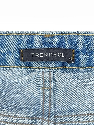 40 Beden mavi Renk Trendyol & Milla Mini Şort %70 İndirimli.