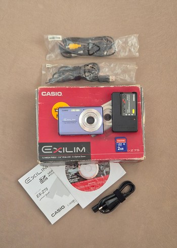 Casio EX-Z75 Dijital Fotoğraf Makinesi