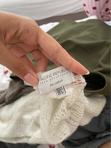 Pull and Bear Pull and bear tül üst