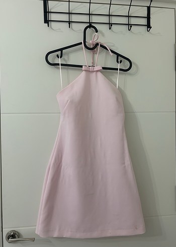 Pembe Mini Halter Yaka İnce Askılı Elbise