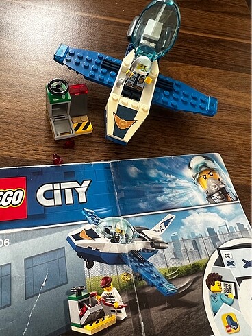 Beden Lego city polis uçağı