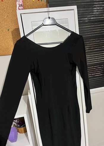 Uzun Kollu Siyah V Yaka Uzun Elbise - Görsel 2