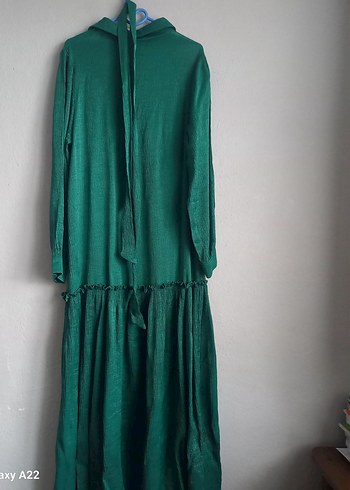 Yeşil Nakışlı Uzun Kemerli Keten Elbise - Görsel 3