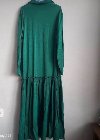 Yeşil Nakışlı Uzun Kemerli Keten Elbise - Görsel 6