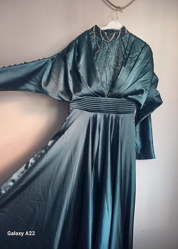 Turkuaz Uzun Kollu İşlemeli Kadın Abiye Elbise - Görsel 6