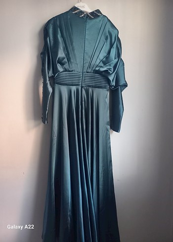 Turkuaz Uzun Kollu İşlemeli Kadın Abiye Elbise - Görsel 5