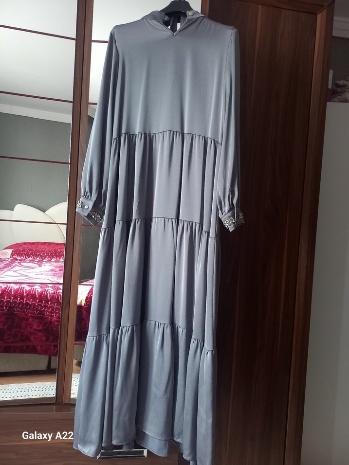 Uzun Gri Bohem Nakışlı Elbise - Görsel 2