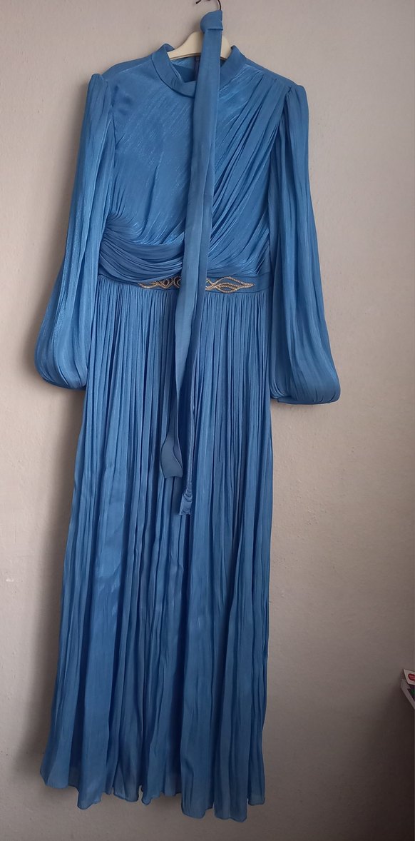 Mavi Uzun Drapeli Kadın Abiye Elbise - Görsel 3