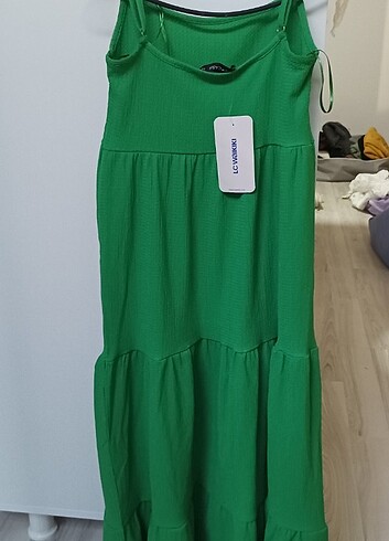 LC Waikiki Yazlık yeşil elbise