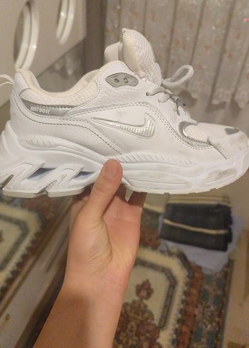 Nike Beyaz Gri Spor Ayakkabı - Görsel 4