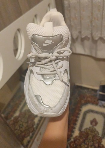 Nike Beyaz Gri Spor Ayakkabı - Görsel 6