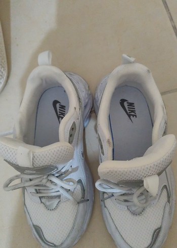 Nike Beyaz Gri Spor Ayakkabı - Görsel 3