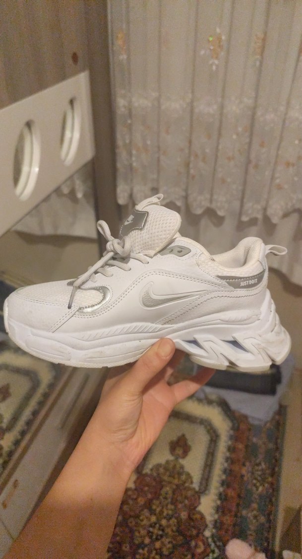 Nike Beyaz Gri Spor Ayakkabı - Görsel 5