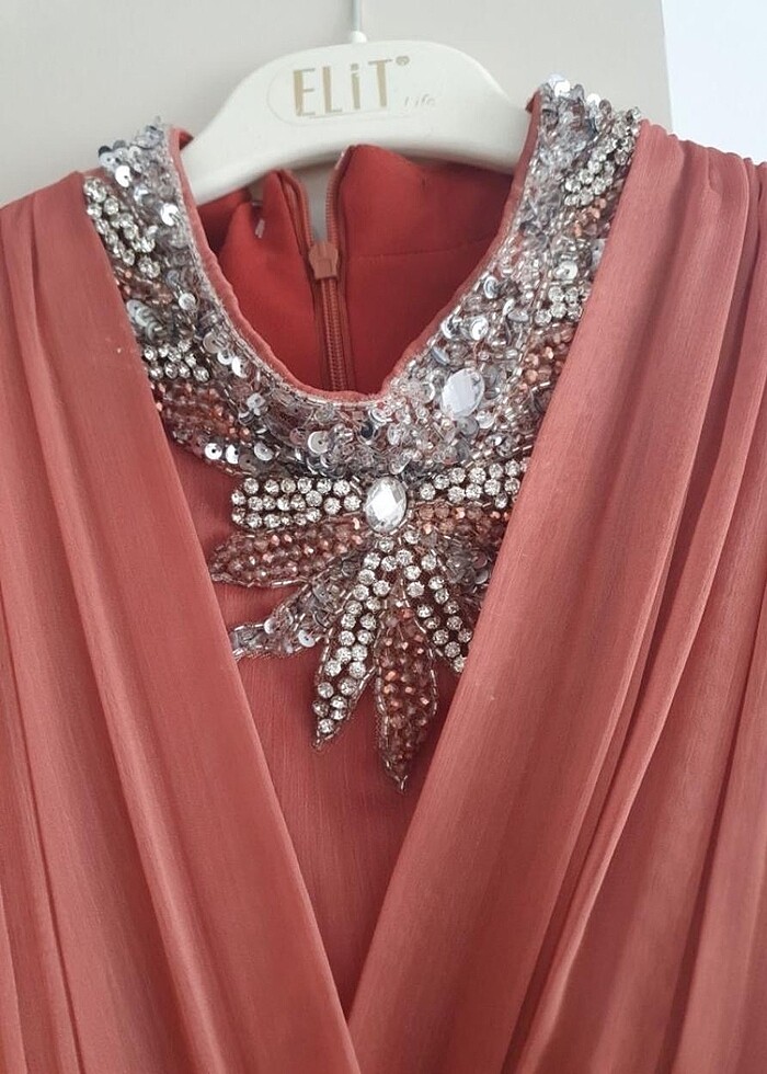 Tesettür abiye elbise eşarplı - Görsel 4