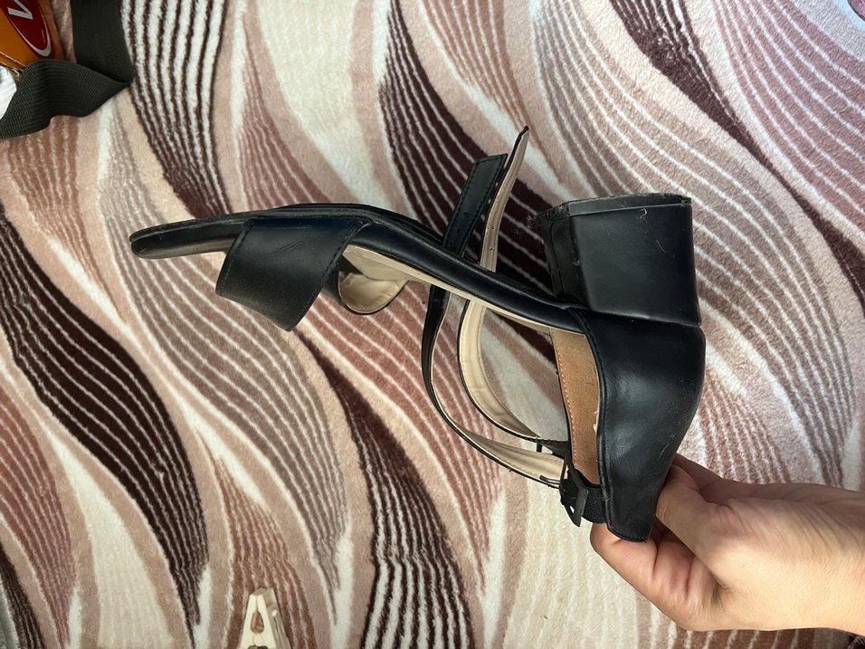 Klasik Siyah Dolgu Topuklu Kadın Ayakkabı - Görsel 3