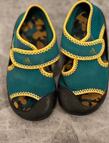 26 Beden mavi Renk Orjinal adidas sandalet