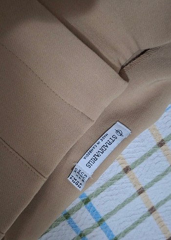 Stradivarius stradivarius pens detaylı kumaş pantolon