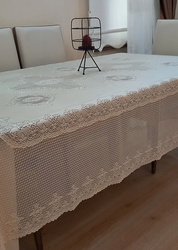 Beyaz Masa Örtüsü - Görsel 3