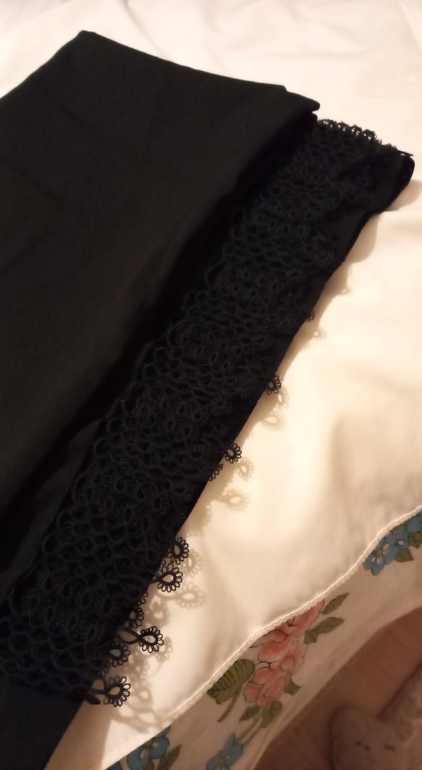 Geniş mekik oyalı ceyizlik namaz başörtüsü - Görsel 2