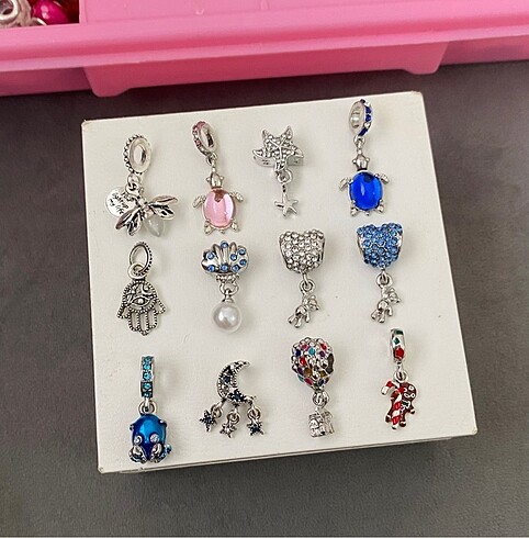 sallantılı charm modeller