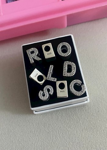 Parlak Taşlı harf Charmlar - Görsel 2