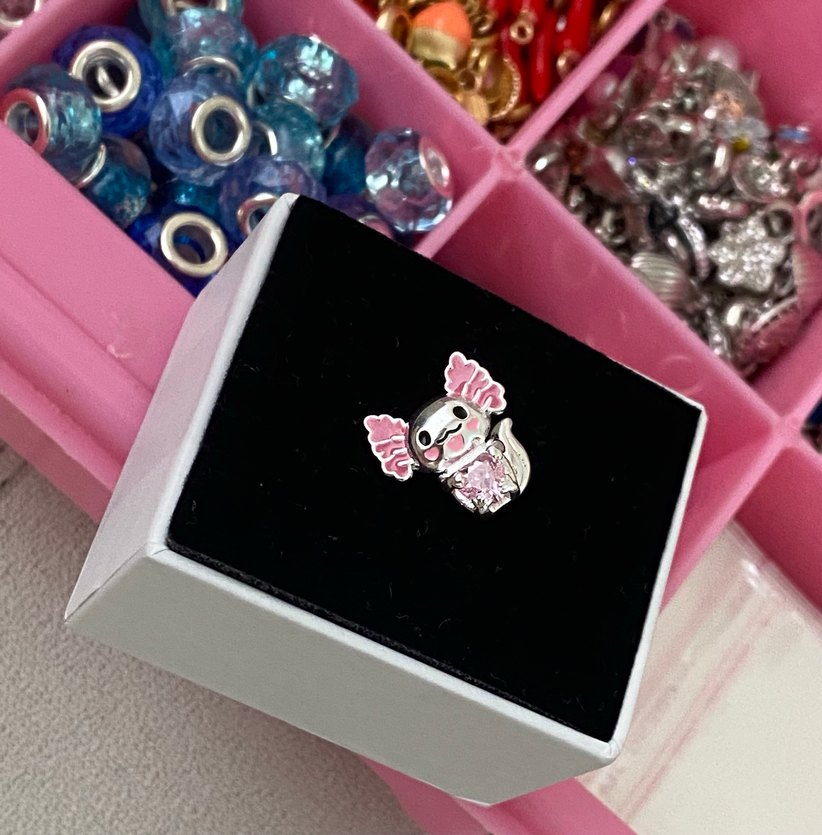 Pembe axolotl Charm - Görsel 4